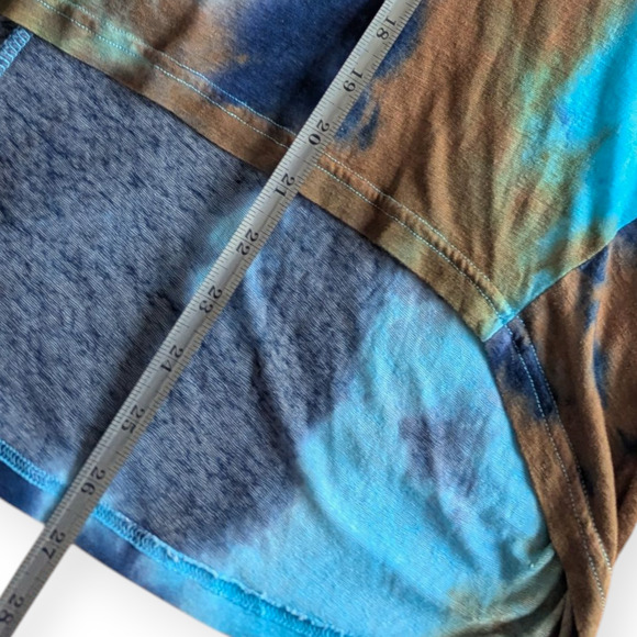 La Miel Oversized Top Woman's Size Small Tie Dye Pullover - Picture 4 of 6